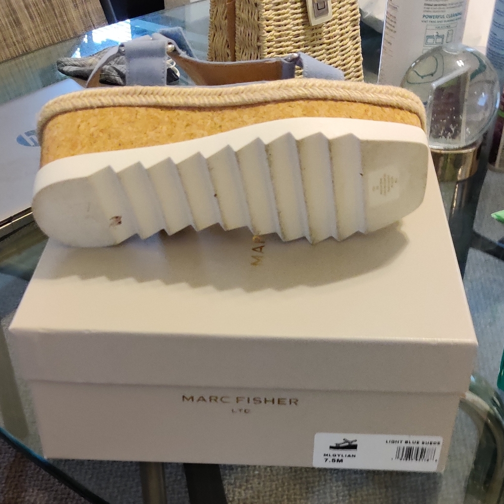 Marc Fisher Gylian platform sandal